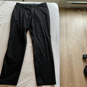 Old Navy Athletic Taper 30x32 Men’s Black Khaki Dress Pants